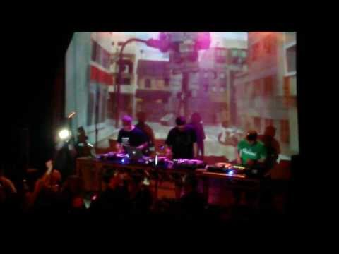 DJ FOOD w/ DJ CHEEBA & DJ MONEYSHOT - encore (Beastie megamix)