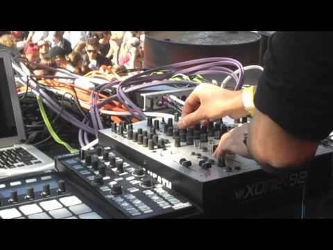 Dubfire plays "Dema, Stiv Hey - Begun" @ Tribaltech Festival - Brazil