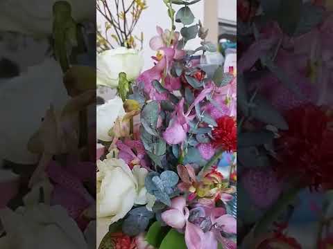 Beautiful flower Arrangement 🌼 #shorts