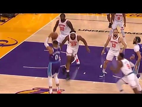 Westbrook Getting Well Deserved Boos After That Brick 💀 Lakers vs Knicks