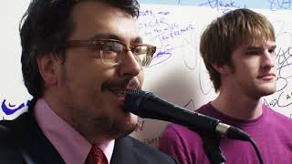 They Might Be Giants cover Chumbawamba&#39;s &quot;Tubthumping&quot;