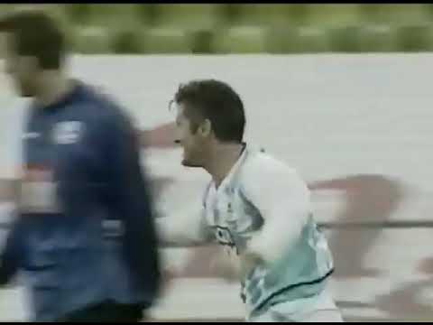 Davor Suker (1860 Munich) - 02/11/2002 - 1860 Munich 3x1 Arminia Bielefeld - 1 gol