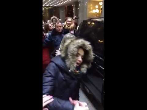 Natalia Oreiro . Canta con sus fans 14.11.2014 (Moscu - Rusia)