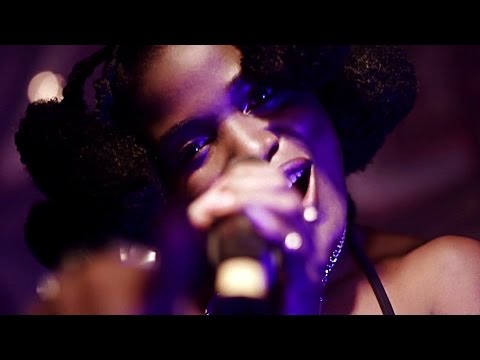 Reniss - La Sauce (Dans La Sauce) (Directed by Ndukong)