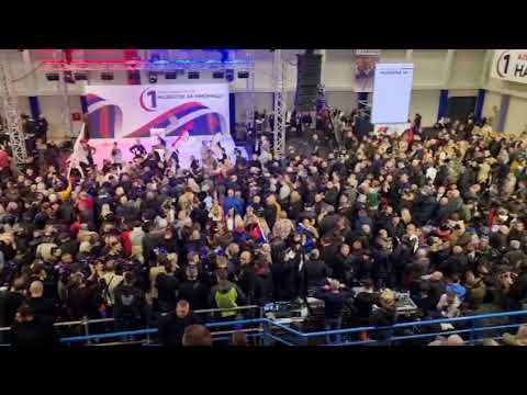 PUNA HALA U MIONICI: Sve spremno za veliki narodni skup, čeka se Vučić