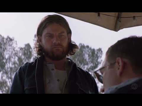 Animal Kingdom - J and Deran talk about the job 5x04