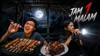 Download lagu CHILLING..!! GRILLING SATAY IN AN ABANDONED SHACK AT 1 AM mp3