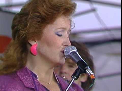 Green Lights - Bonnie Raitt