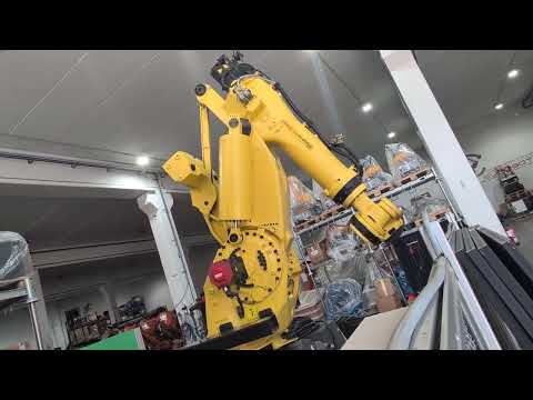 Fanuc M-900ib monster robot at Eurobots - 700 kg payload!!!