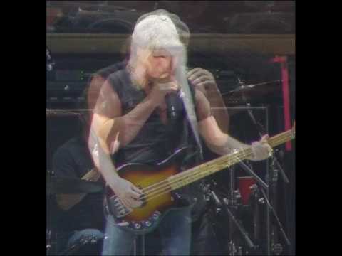 Brian Johnson and Cliff Williams- Chase That Tail