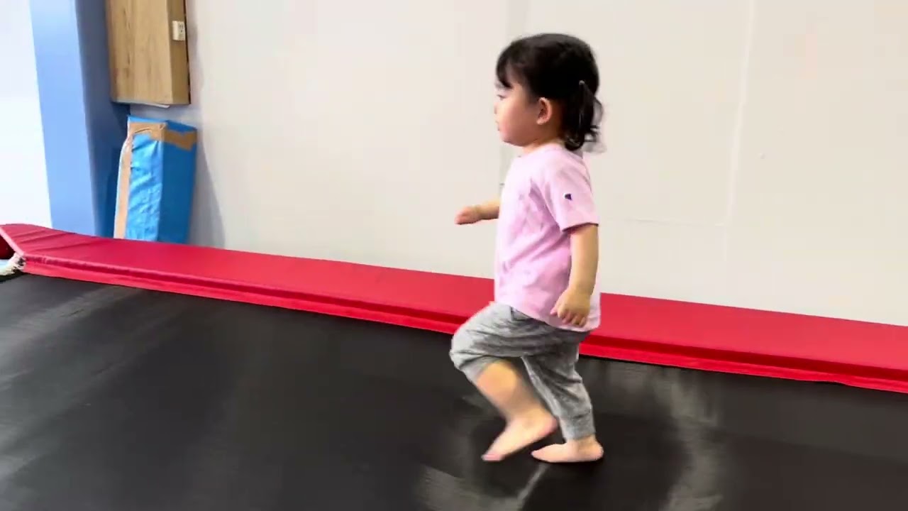 いちかロングトランポリンに初挑戦🔥