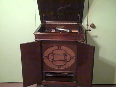 THE CASTILLIANS LOUIS KATZMAN - FOX TROT de la RISA - ROARING 20'S BRUNSWICK.MP4