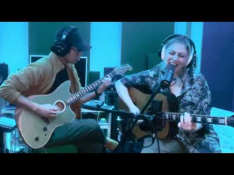 Unchained Memory (Acoustic) のサムネイル