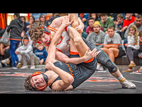 132 – Ben Davino {G} of St Charles East IL vs. Maksim Mukhamedaliyev {R} of Hersey IL