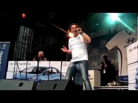 "An Tagen wie diesen" (Cover) - Micha Badura live auf dem Friedensplatz Dortmund, 28.06.2012