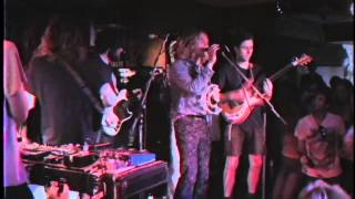 King Gizzard &amp; the Lizard Wizard - &quot;Pushin&#39; too Hard&quot; with The Babe Rainbow