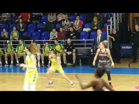 Roberto a Basket Sopron mestere