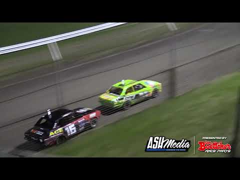 Junior Sedans: 2016/17 National Title - A-Main - Borderline Speedway - 07.01.2017