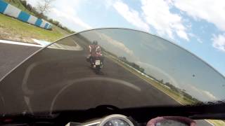 preview picture of video 'VFR 1200 on Serres Circuit'