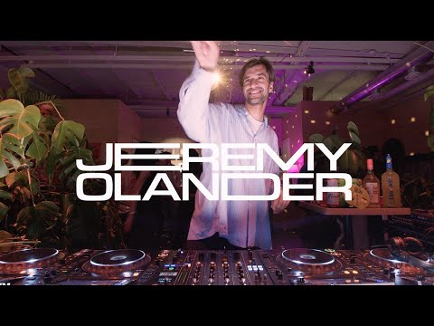 JEREMY OLANDER | FINCHES / MIXMIX SEOUL