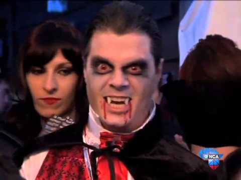 UK misses vampire dress-up world record