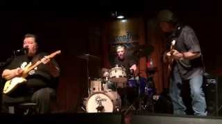 Omar & The Howlers- Magic Man