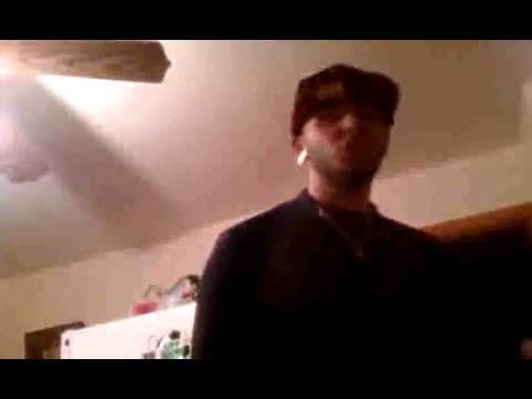 Qik - guyweez by Giorgio Iacovone