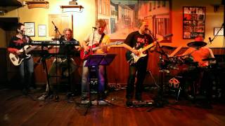 CD Band in O'Brien's – Cruel Little Number (Jeff Healey cover)