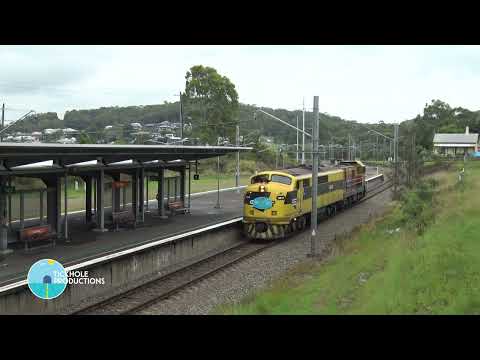 Diesel Locomotives GM10 & 4911 - Teralba - January 2023