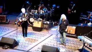 Crosby, Stills, &amp; Nash `08 LAY ME DOWN