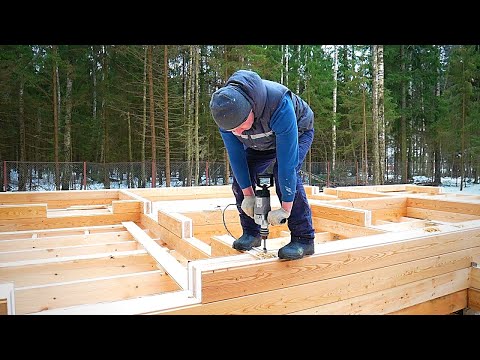 , title : 'عليك مشاهدة كمية الابداع لهؤلاء العاملين في بناء منزل خشبي في اسبوعين !!'