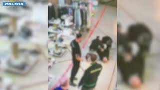 rapinano-supermercato-e-minacciano-vigilante-con-un-fucile-a-canne-mozze