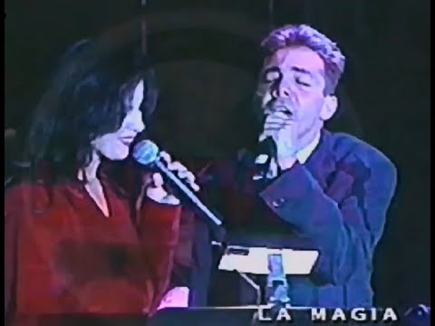 Cristian Castro & Olga Tañon - Escondidos (1998)