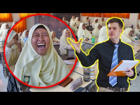 bule-masuk-sekolah-islam-ngerjain-santri-pake-bhs-inggris