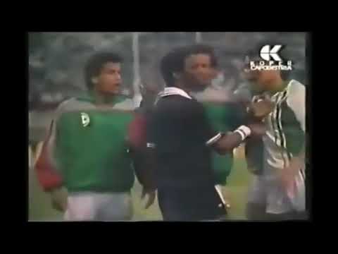 الحارس دريد يتألق في التصدى لركلة ترجيح نفذها لاعب مغربي ثلاث مرات كاملة. المغرب1 الجزائر 1 "كان 88"