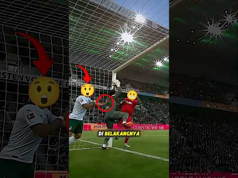pemain ini menyelamatkan kiper 🤯 !