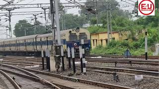 preview picture of video 'BILASPUR - KATNI MEMU Approaches ANUPPUR RAILWAY STATION'