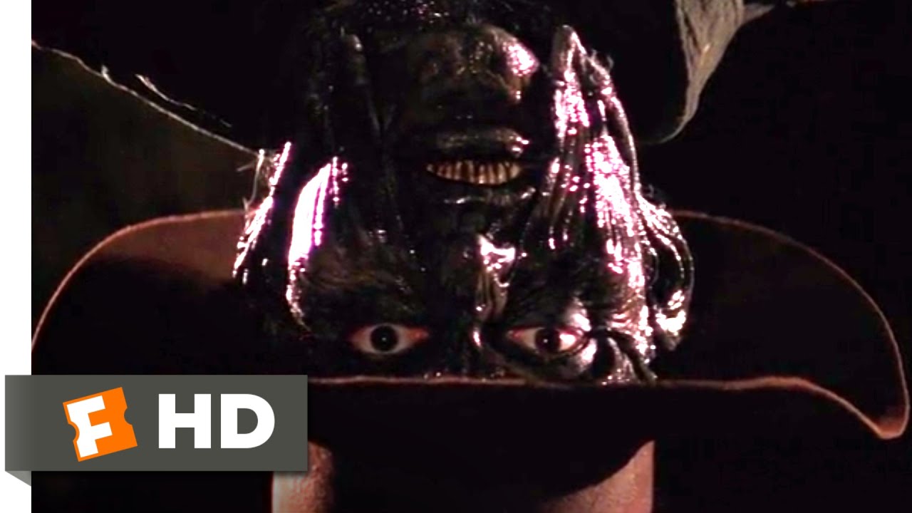 Jeepers Creepers 2 (2003) - The Creeper Creeps Scene (3/9) | Movieclips