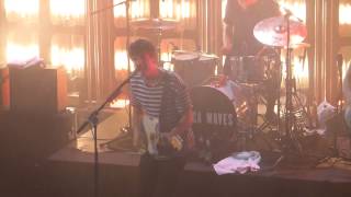 CIRCA WAVES LIVE NEWCASTLE RIVERSIDE 08/04/15 FOSSILS