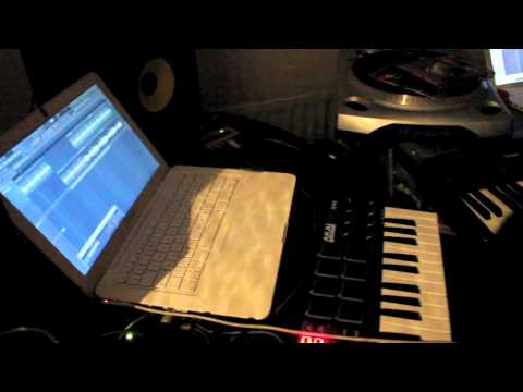 PIFF MUZIK - STUDIO SESSION IN EAST LONDON