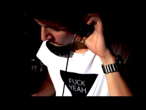 SNAP! vs  Bingo Players   Rattle Is A Dancer Max Fail Mashup)[1]