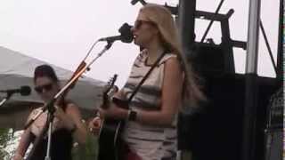 Holly Williams - "Giving Up"