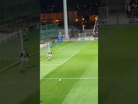 FC Martigues 1 USL Dunkerque 0. Attaque de Dunkerque. Martigues. 10:10 pm. 24/04/23