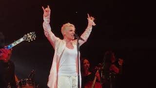 Pink - I Am Here - P!NK Beautiful Trauma Tour - Indianapolis March 17, 2018