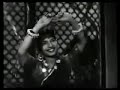 ASHA BHONSLE ISS JANHAN MEIN HAME JEENA PADA Picturised On GEETA BALI