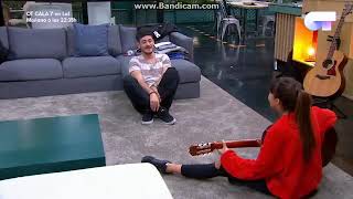 Cepeda y aitana cantan con la guitarra &quot;no puedo vivir sin ti&quot; en la academia