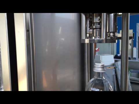 Water bottling 6-1 with high quality screw caps closure