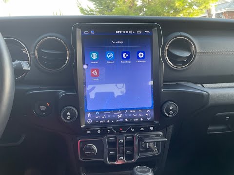 Installation video: 12.1 inch Android head unit in Jeep Wrangler 4xe by Phoenix Automotive