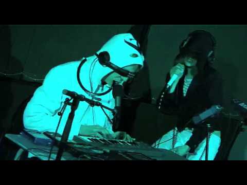 Studio Brussel: Vermin Twins