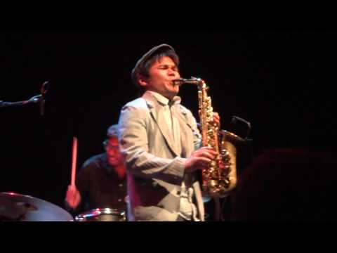 Gregory Porter - On My Way To Harlem